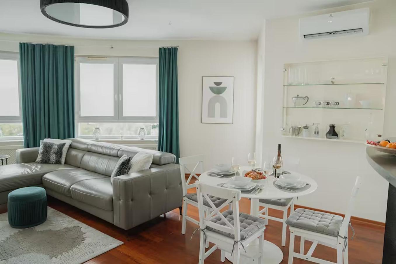 Modern With Parking Near Metro Kabaty By Renters