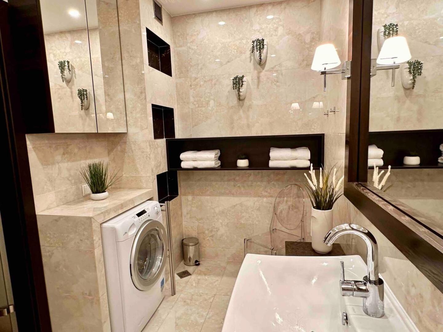 Apartament Modern With Parking Near Metro Kabaty By Renters